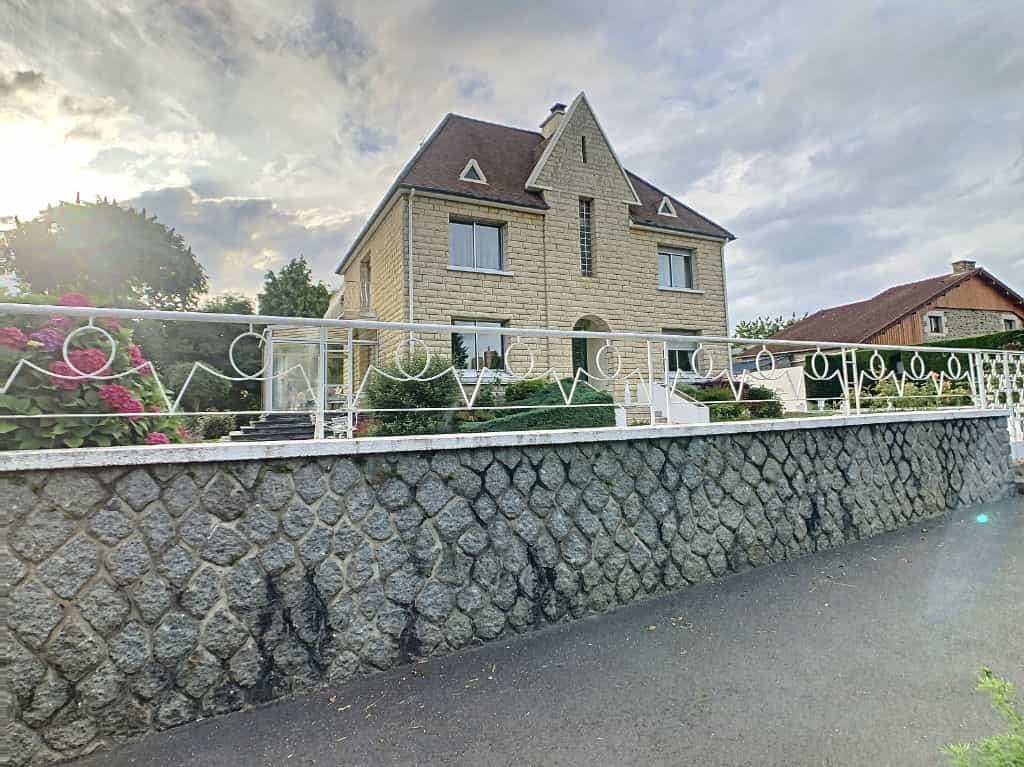 casa en Grandparigny, Normandy 10113858