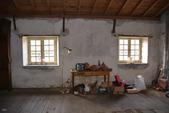 Hus i Civray, Nouvelle-Aquitaine 10113931