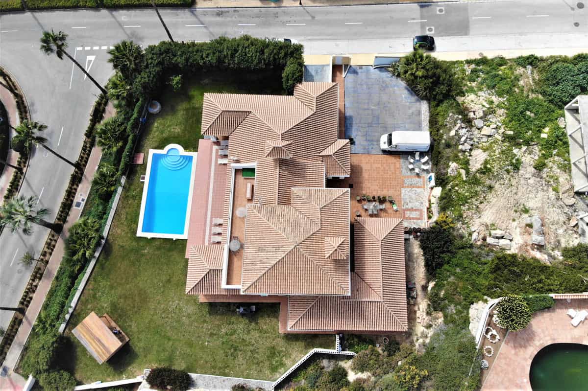 House in La Alcaidesa, Andalusia 10114095