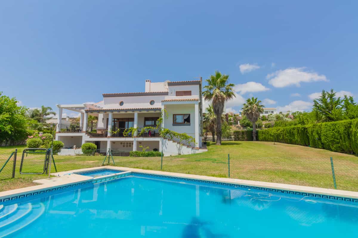 Casa nel La Alcaidesa, Andalusia 10114159