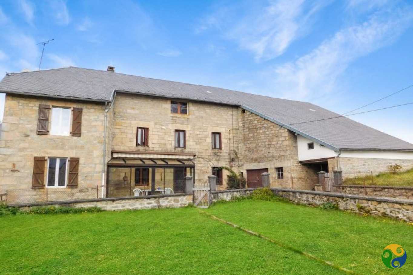 House in Peyrelevade, Nouvelle-Aquitaine 10114392