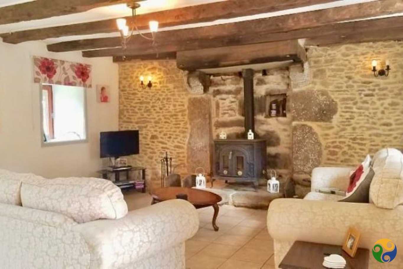 rumah dalam Meneac, Bretagne 10114401