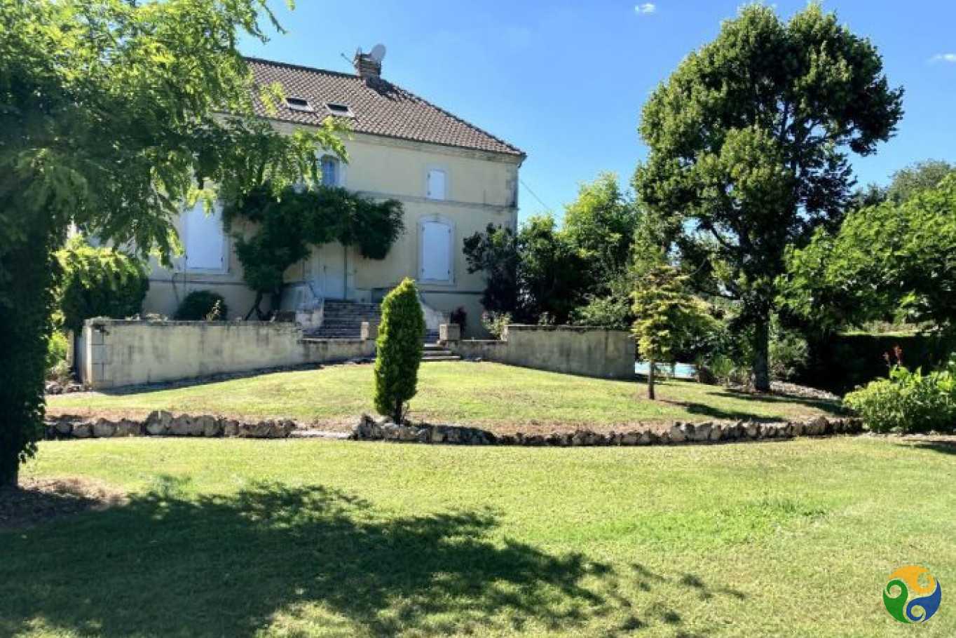 House in Monflanquin, Nouvelle-Aquitaine 10114444