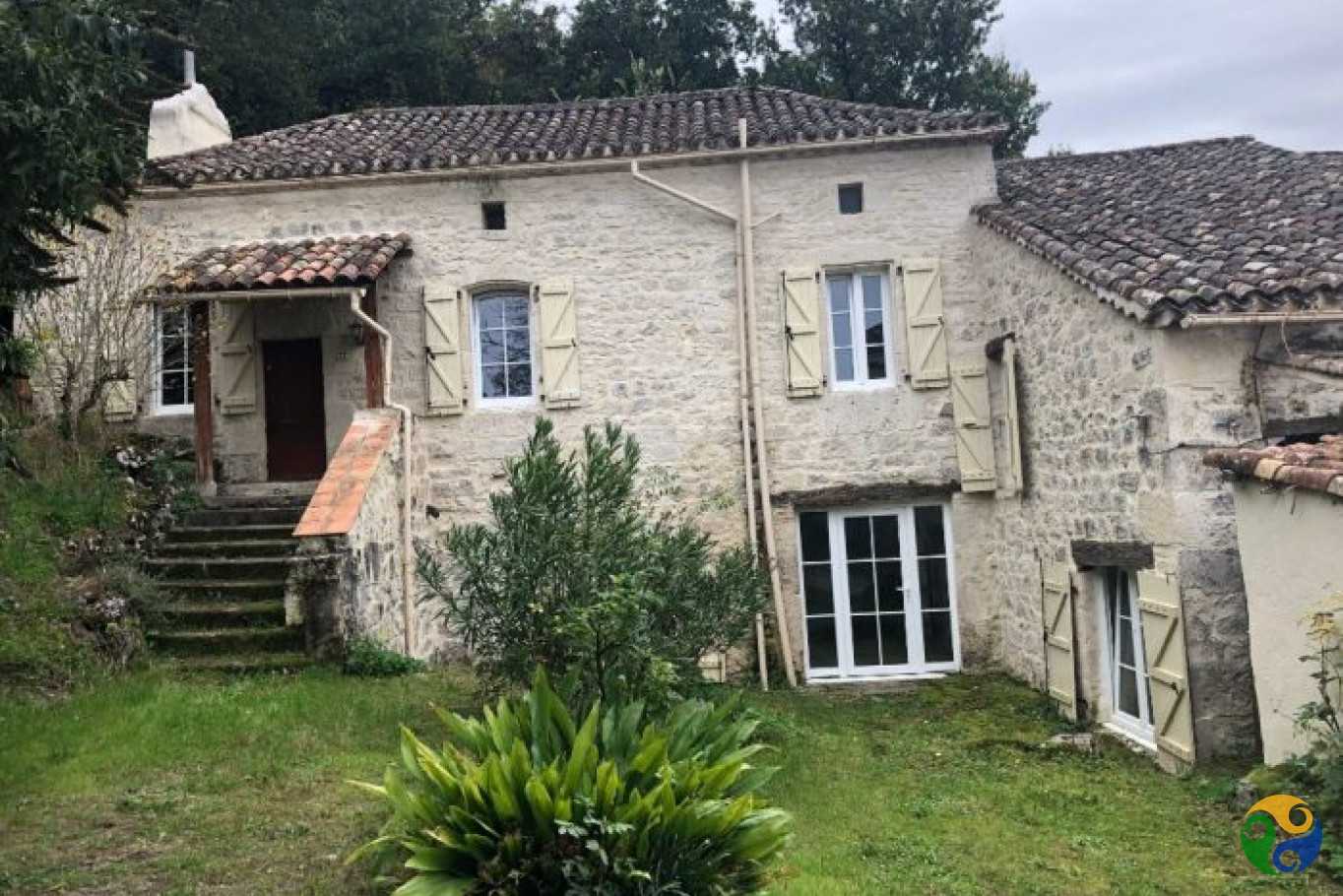 rumah dalam Belmontet, Occitanie 10114474
