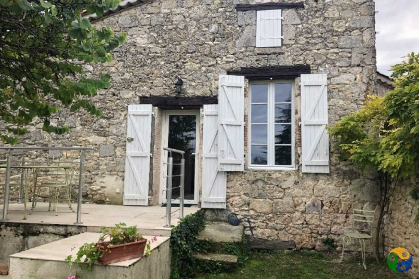 σπίτι σε Beauville, Nouvelle-Aquitaine 10114501