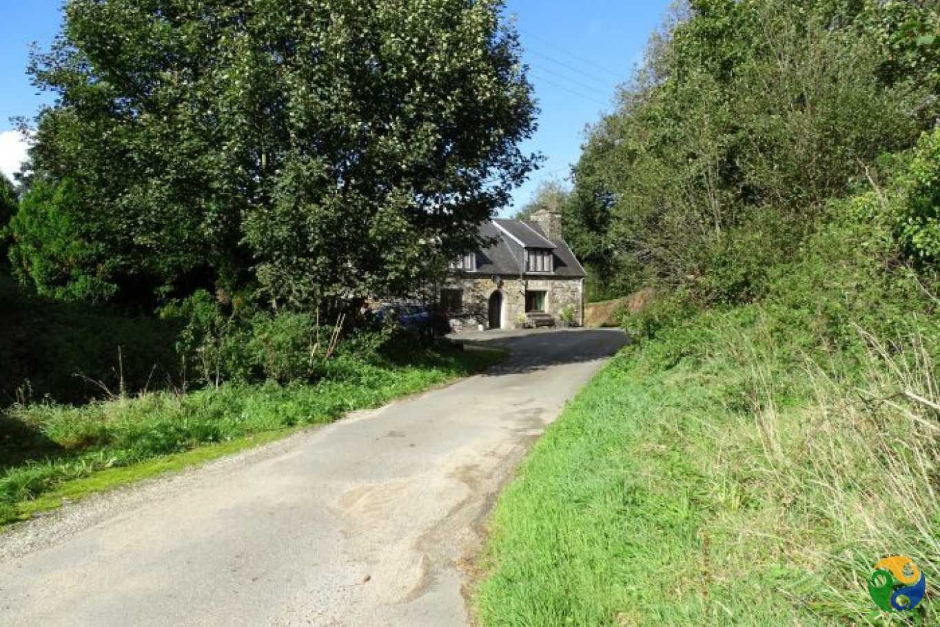 房子 在 Plougonver, Brittany 10114568