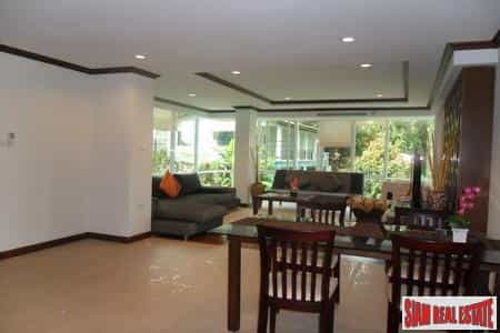 Condominium dans Ban Karon, Phuket 10114800