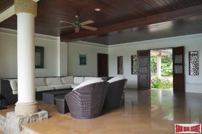 жилой дом в Choeng Thale, Phuket 10115012