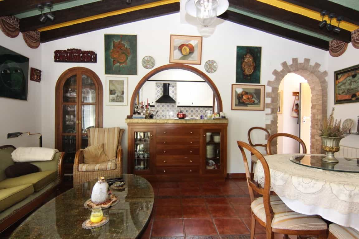 Casa nel Aduanas, Valenza 10115044