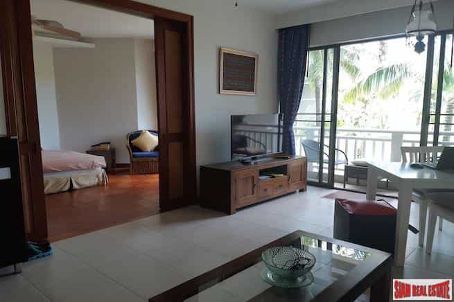 Condominium in Ban Choeng Thale, Phuket 10115135