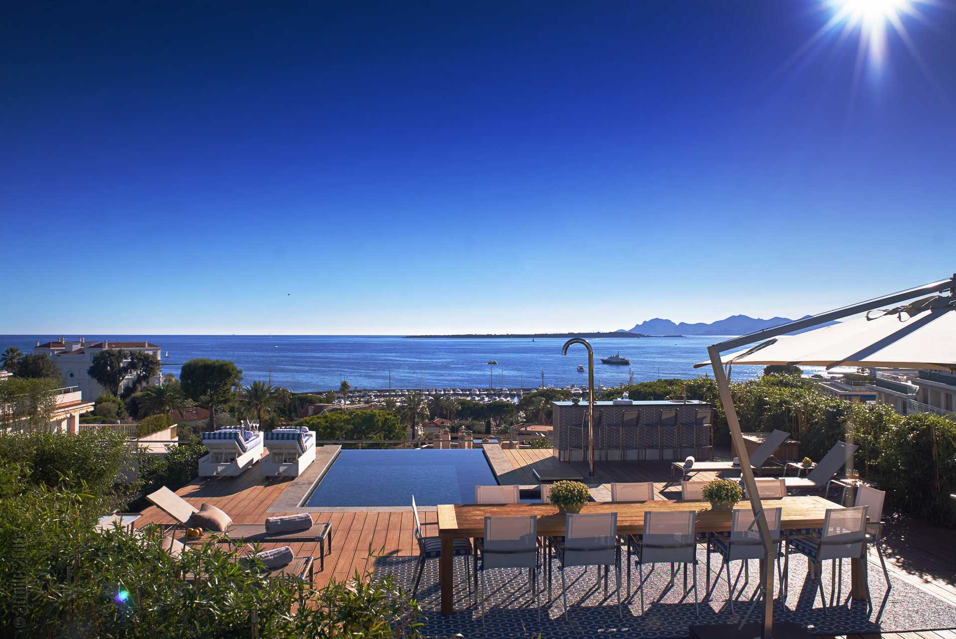 Condominium dans Antibes, Provence-Alpes-Côte d'Azur 10115617