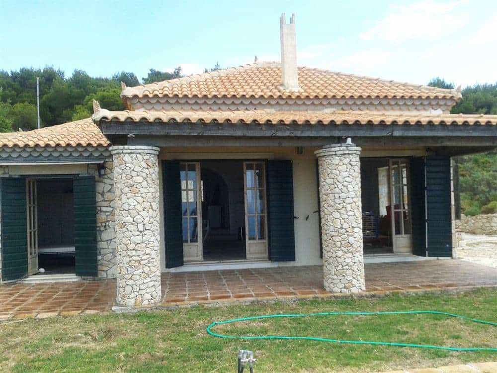 House in Bochali, Ionia Nisia 10116098