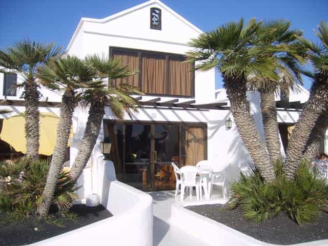 Huis in Costa Teguise, Canary Islands 10116112