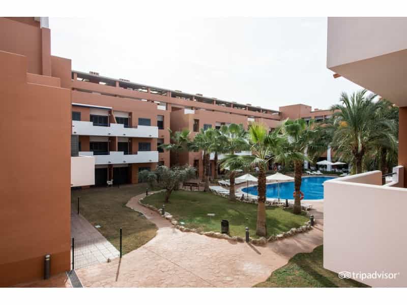 Condominium in , Andalucía 10116180