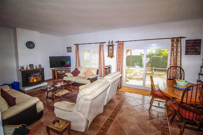 بيت في Yunquera, Andalusia 10116201