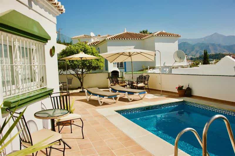 Casa nel Nerja, Andalusia 10116278