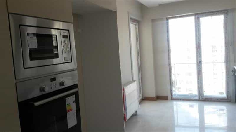 Condominium in İstanbul, İstanbul 10116392