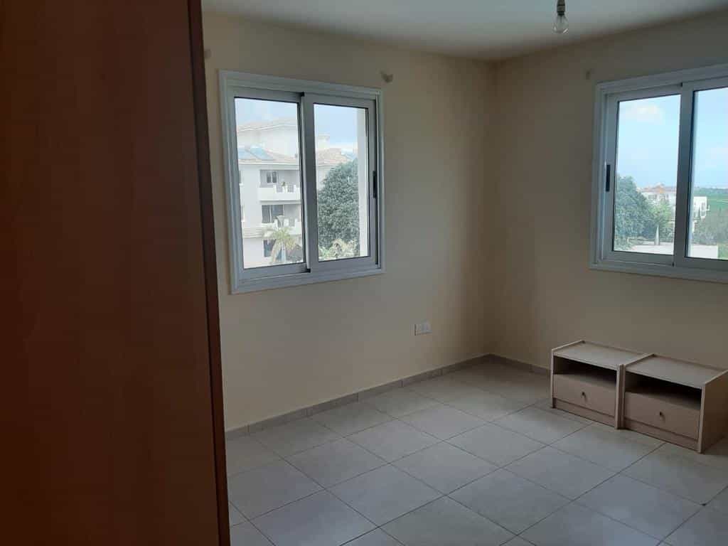 Condominium in Kiti, Larnaca 10116487