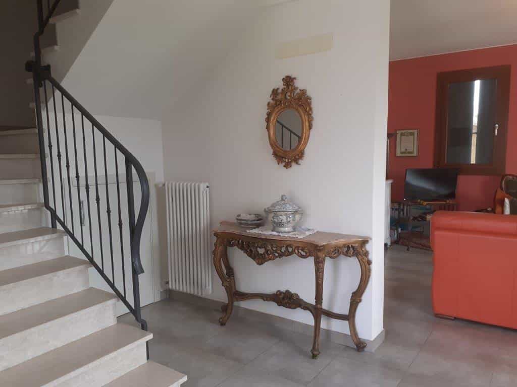 casa en Brussa, Veneto 10116662