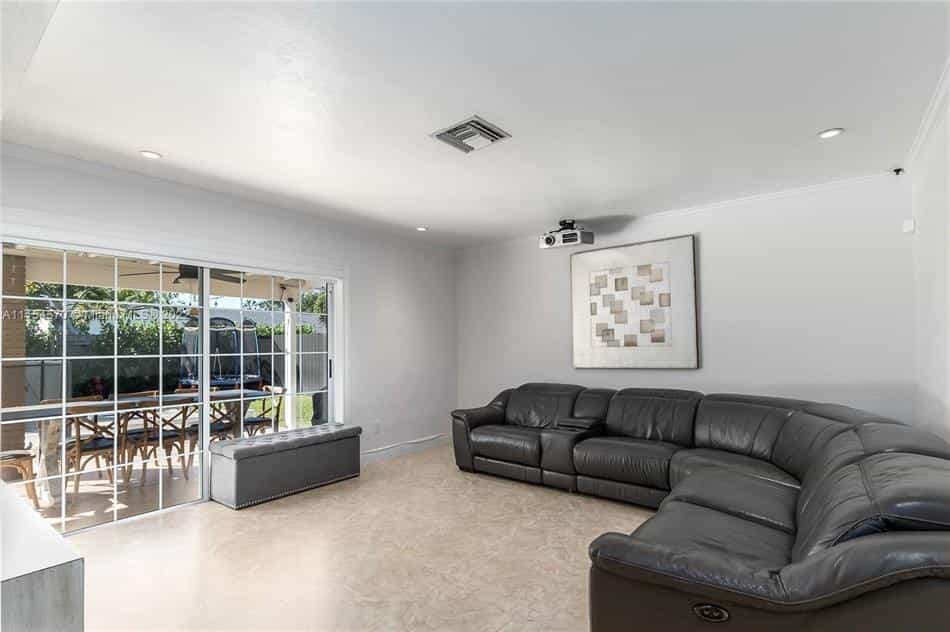 Condominium in Cutler Bay, Florida 10117863