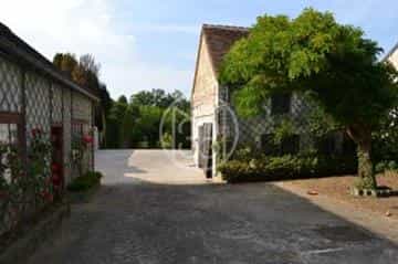 Haus im Fontgombault, Centre-Val de Loire 10118054
