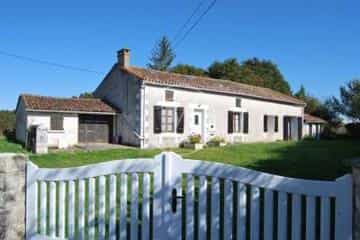 Casa nel Lathus-Saint-Remy, Nuova Aquitania 10118165