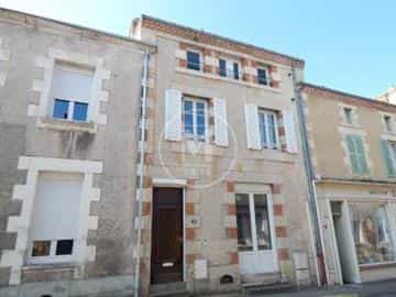 Rumah di Lathus-Saint-Remy, Nouvelle-Aquitaine 10118172