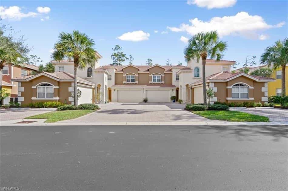 Condominium in Page Park, Florida 10118512
