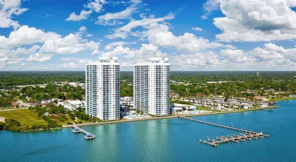 Condominium in Seabreeze, Florida 10118524