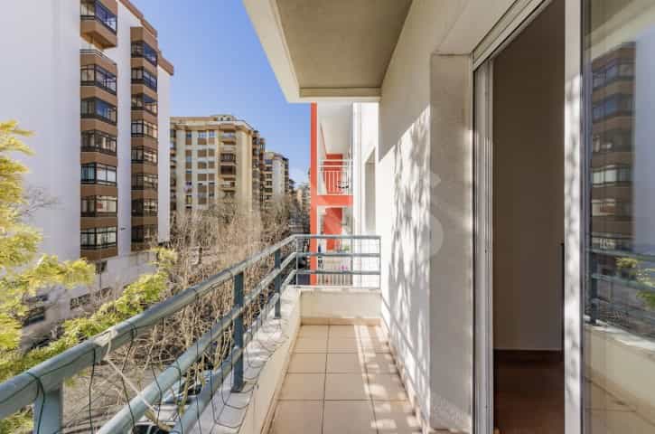 Condominium in Oeiras, Lisboa 10118550