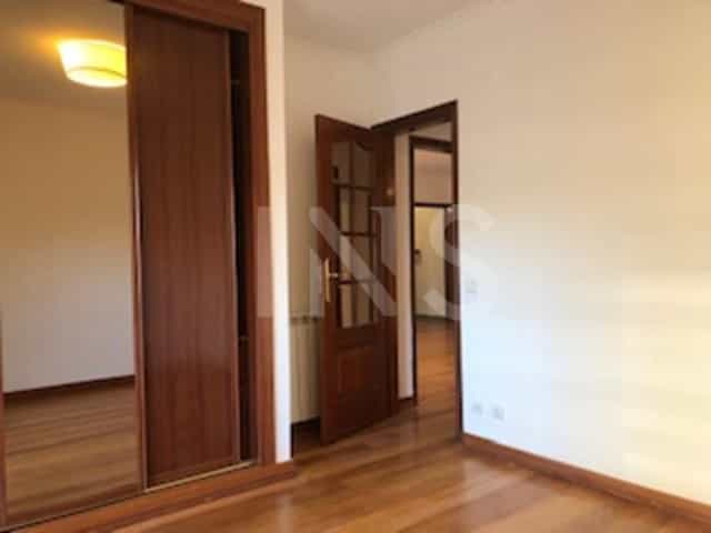 公寓 在 Parede, Lisbon 10118595