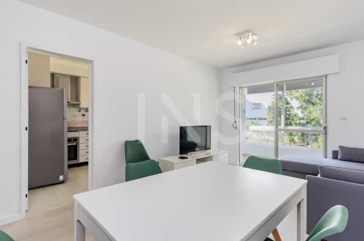 Condominium in Caxia's, Lissabon 10118600