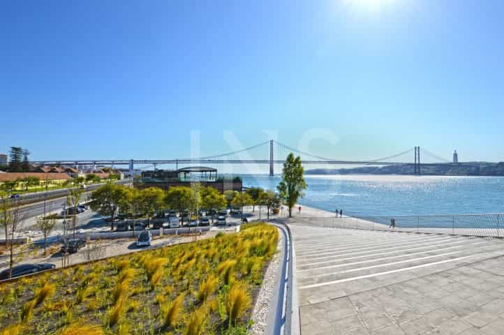 Condominium in Lisboa, Lisboa 10118664