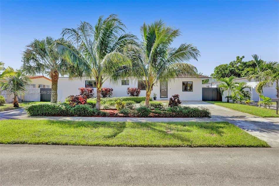 Eigentumswohnung im Coral Way Village, Florida 10118783