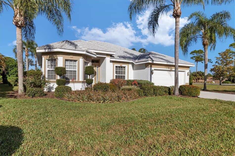 House in Murdock, Florida 10118792