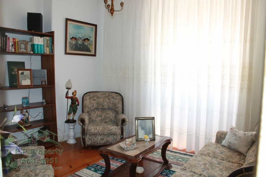Talo sisään Nazaré, Leiria District 10119220