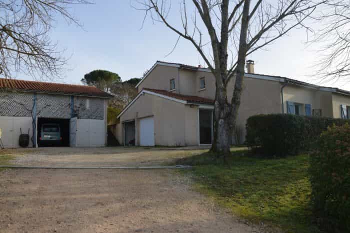 жилой дом в Masseube, Occitanie 10119343