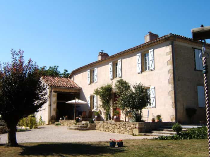 Condominio nel Masseube, Occitanie 10119356