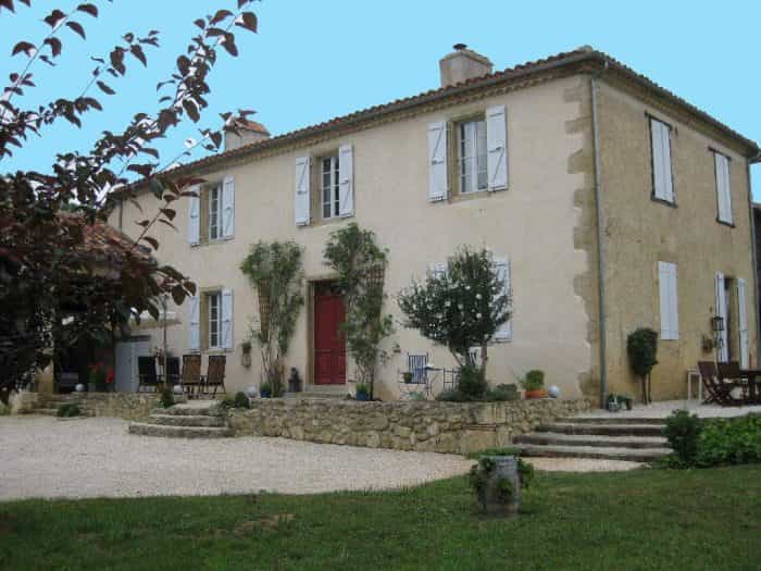 公寓 在 Masseube, Occitanie 10119356