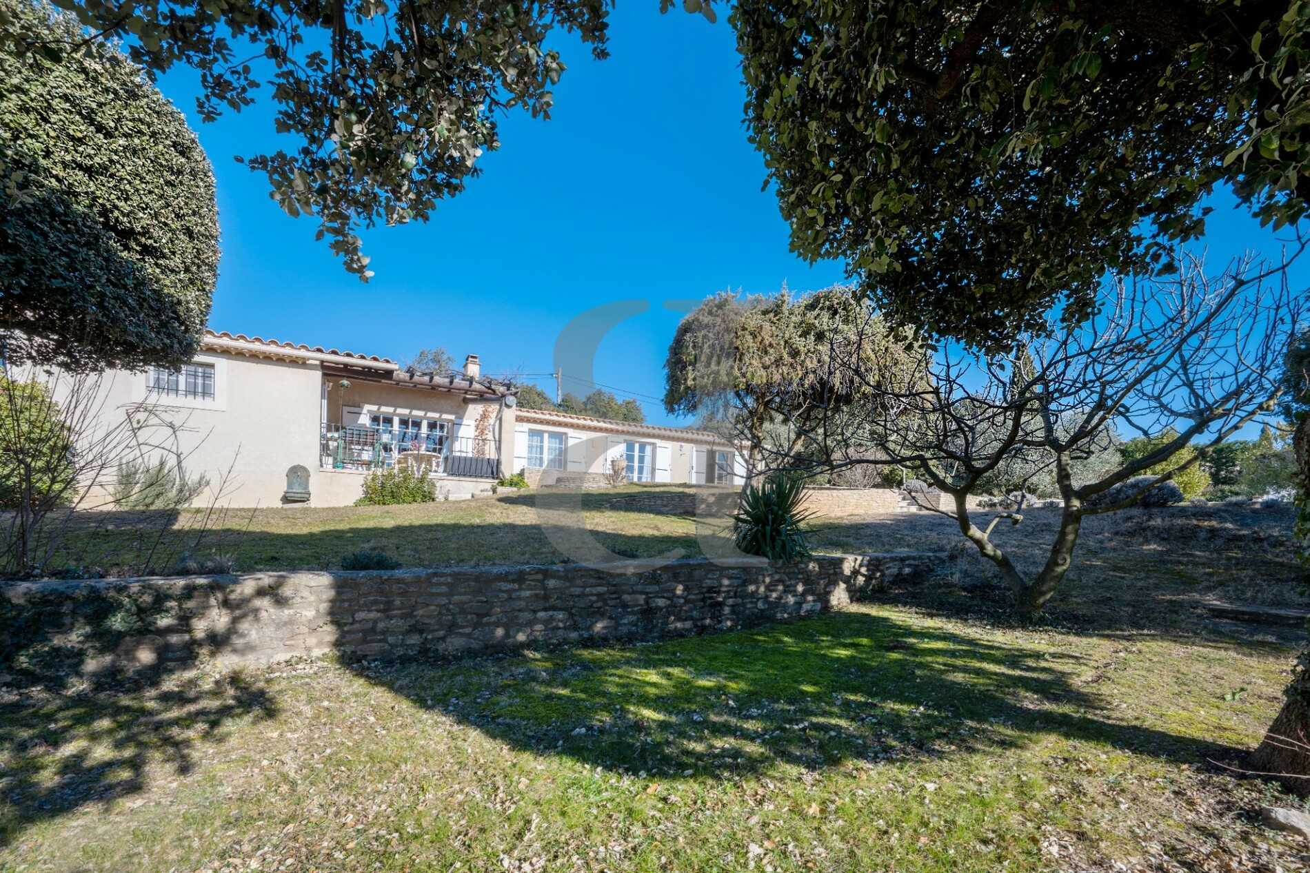 Rumah di Pernes-les-Fontaines, Provence-Alpes-Cote d'Azur 10119370