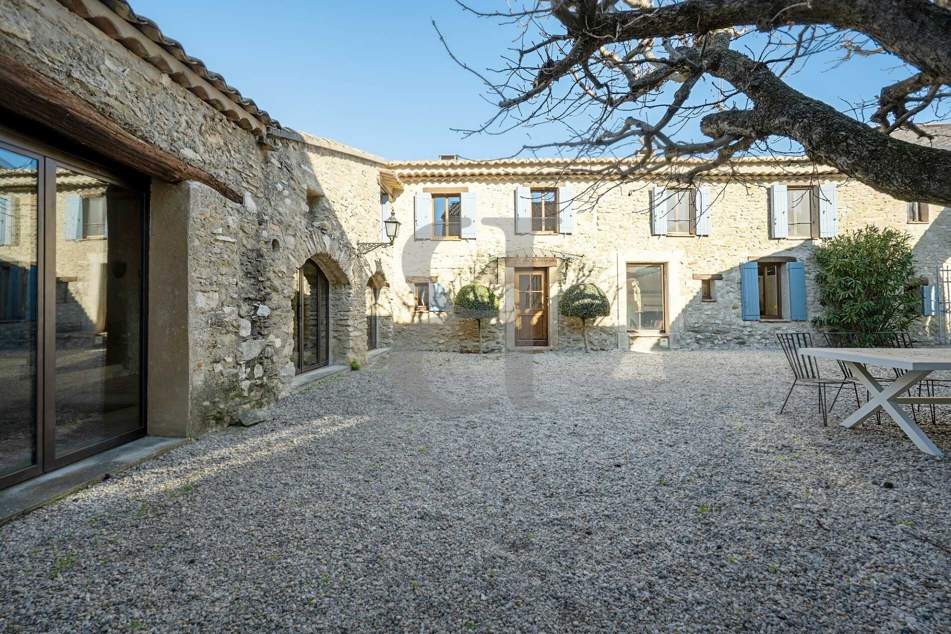 Rumah di Vaison-la-Romaine, Provence-Alpes-Cote d'Azur 10119402