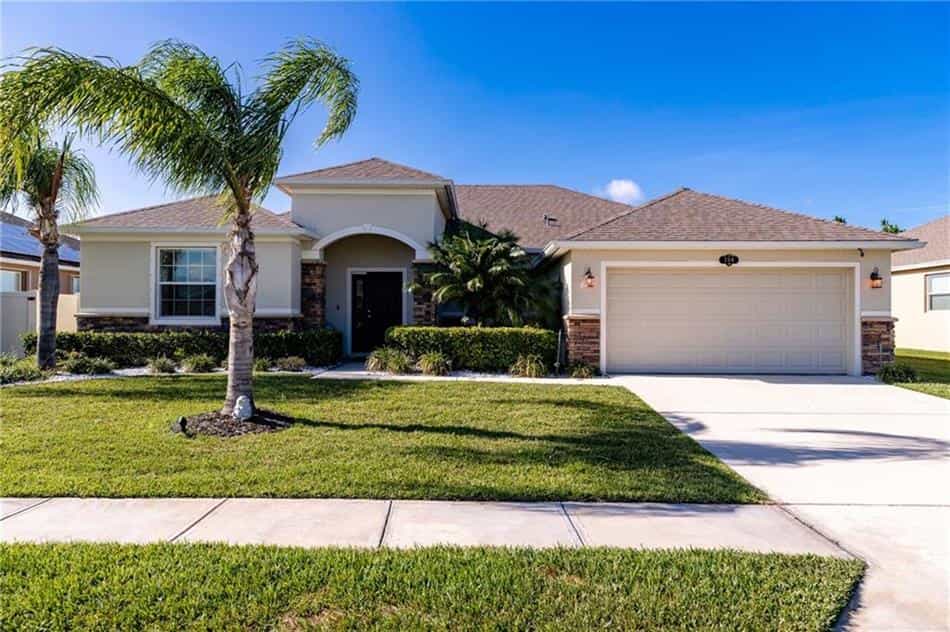 Hus i Vero Lake Estates, Florida 10119441
