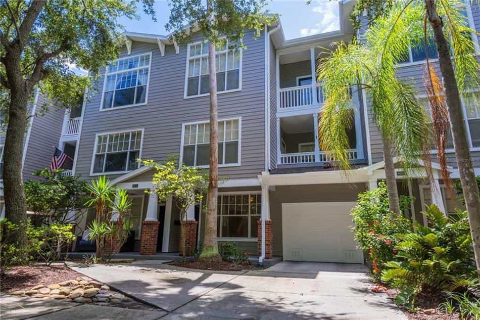 Condominium in Palma Ceia, Florida 10119463
