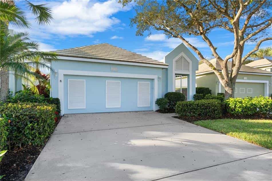 House in Vero Beach, Florida 10119495