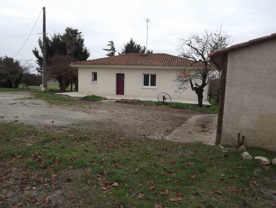 بيت في Fonroque, Nouvelle-Aquitaine 10119616