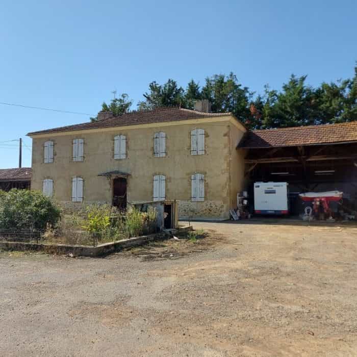House in Mirande, Occitanie 10119655