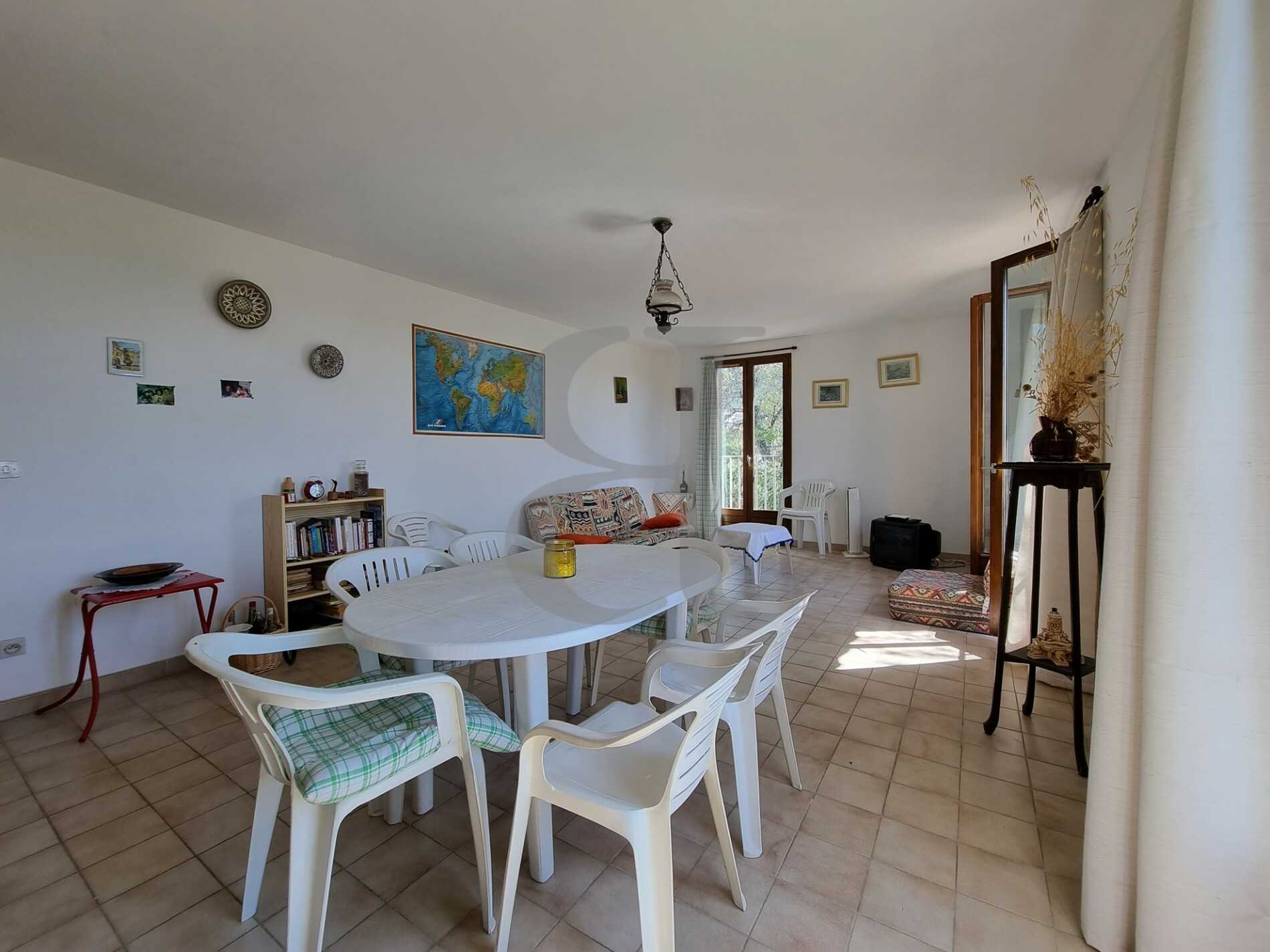 Talo sisään Mazan, Provence-Alpes-Cote d'Azur 10119666