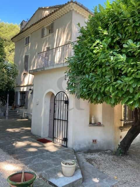 Rumah di tukang kayu, Provence-Alpes-Cote d'Azur 10119671