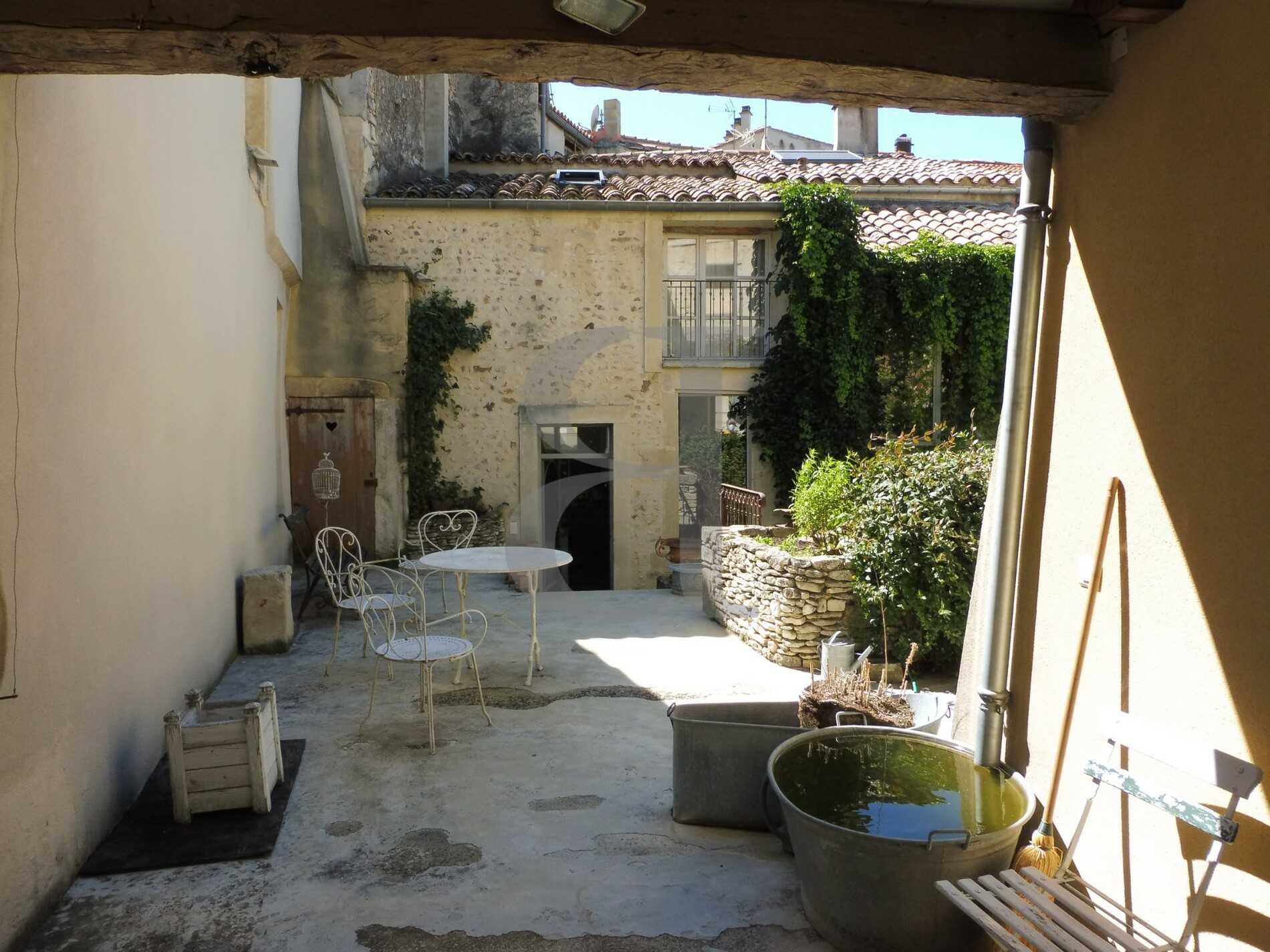 rumah dalam Valréas, Provence-Alpes-Côte d'Azur 10119940