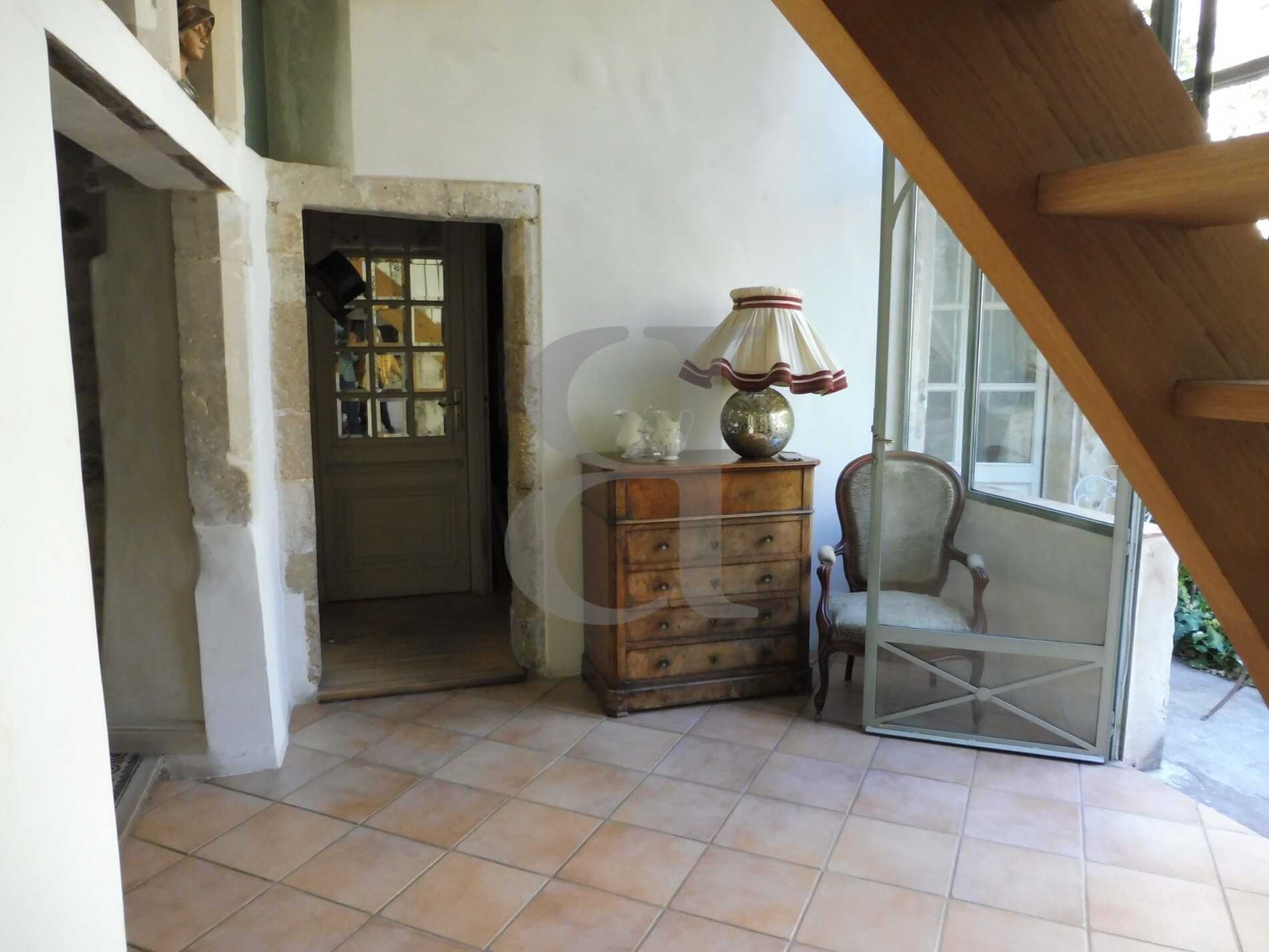 Talo sisään Valreas, Provence-Alpes-Cote d'Azur 10119940